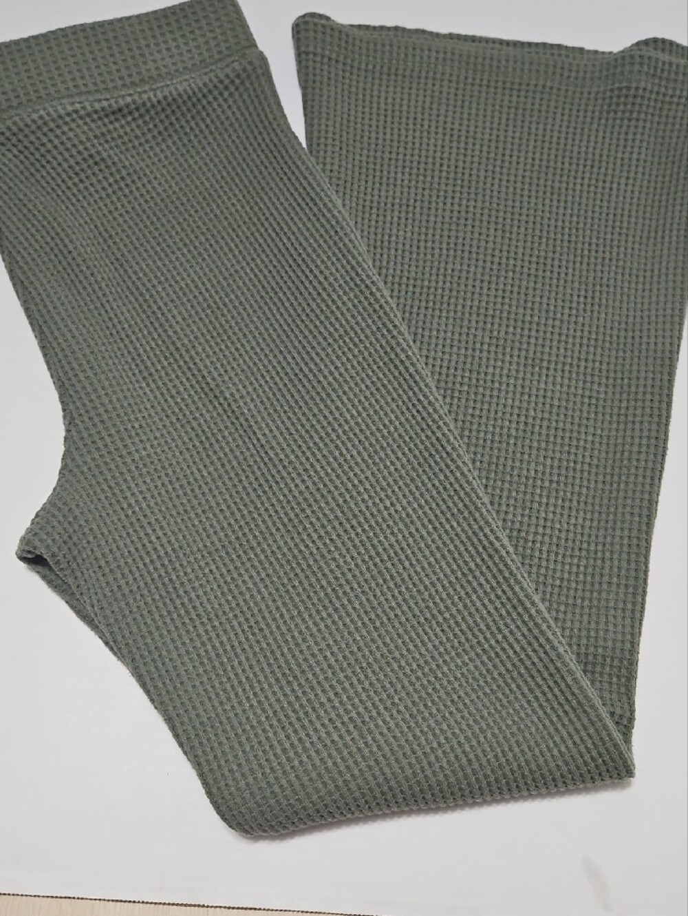 Aerie Olive Green Waffle-Knit Flare Stretch Pants Size M